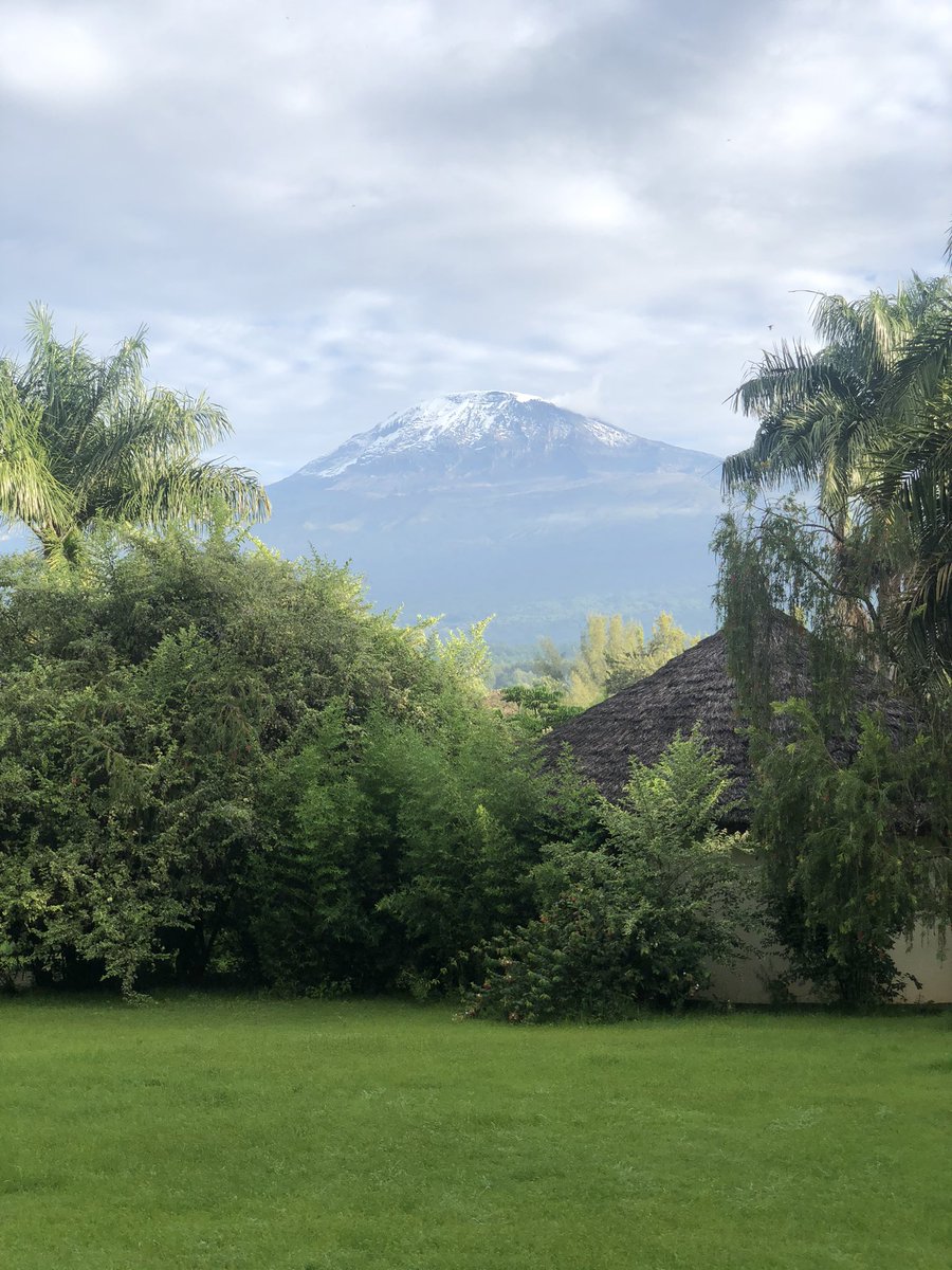 MxCarter's tweet photo. View from @Kilemakyaro https://t.co/pnqnFOsAjq