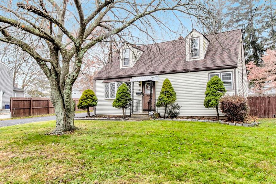 HommatiNetwork's tweet photo. 144 Loftus Cir, Bridgeport, CT 06606
https://t.co/MnFOijguhW
#Hommati #ctrealestate #homesforsale #connecticuthomes #ctrealty #fairfieldcounty #fairfieldcountyrealestate https://t.co/LjEDG7pfI6
