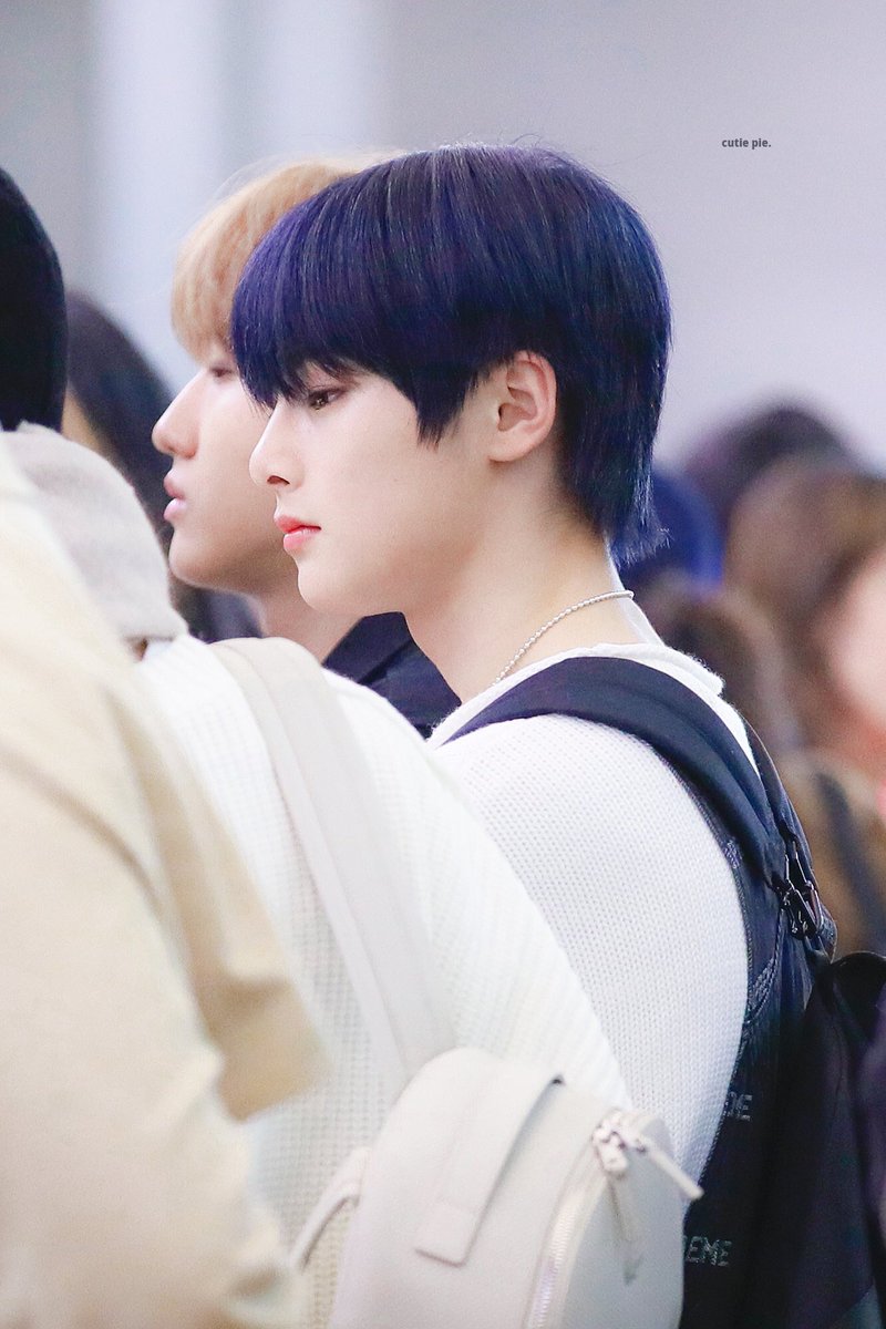 Nini In生 Jeongin A Crackhead On The Internet But Really Closed Off And No One Besides His Close Friends Know A Lot About Him Extremely Close To His Sister Nini In生 Jeongin A Crackhead On The Internet But Really Closed Off And No One Besides His Close Friends Know A Lot About Him Extremely Close To His Sister