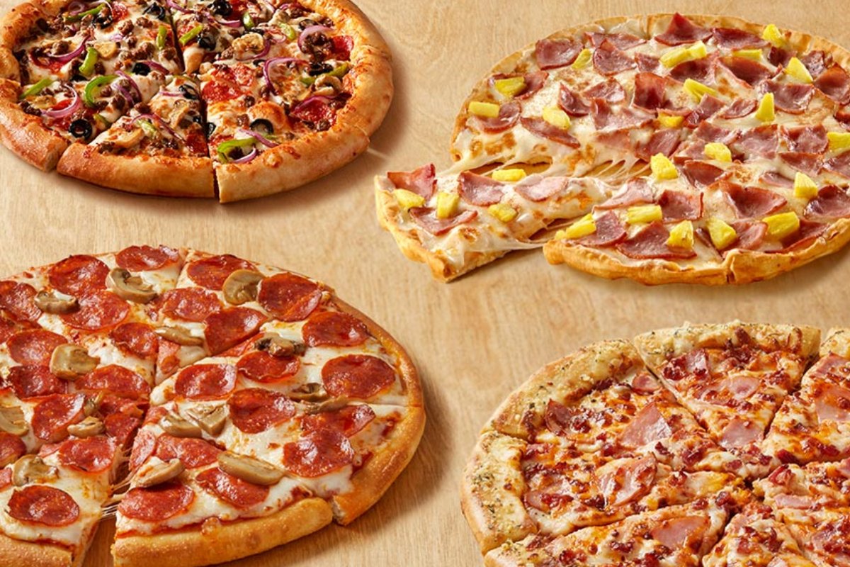 пицца с друзьями. 2 пиццы. три друга пицца. пицца с друзьями. три пиццы за 999.