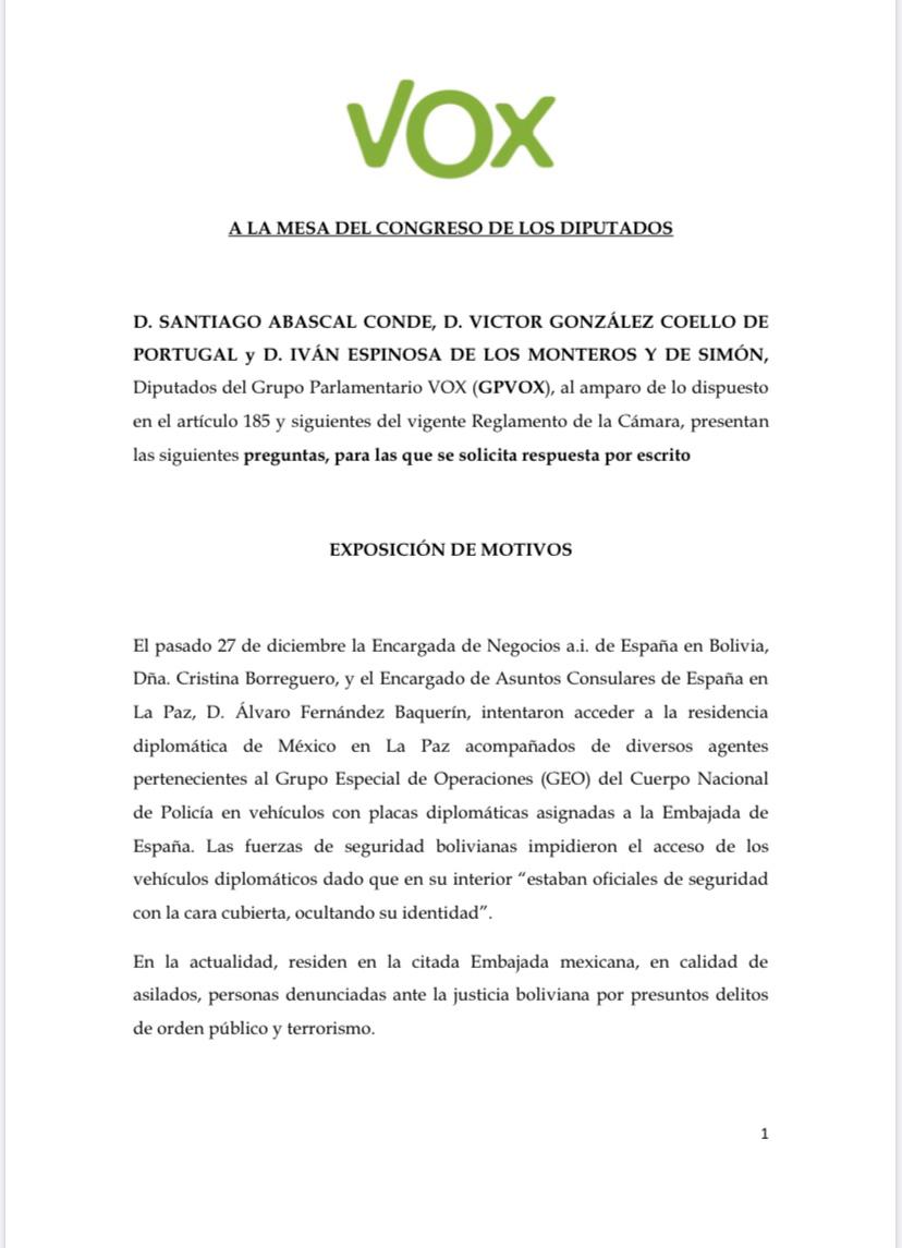 vox_es's tweet photo. 🚨 #ÚLTIMAHORA 🚨

Seguimos pendientes de lo que ha ocurrido frente a la embajada de México en la ciudad de La Paz.

El lunes @VOX_Congreso registrará esta batería de preguntas y pediremos la comparecencia de la ministra Robles para obligar al Gobierno a dar explicaciones

⬇️⬇️⬇️ https://t.co/KNH9XwirEV