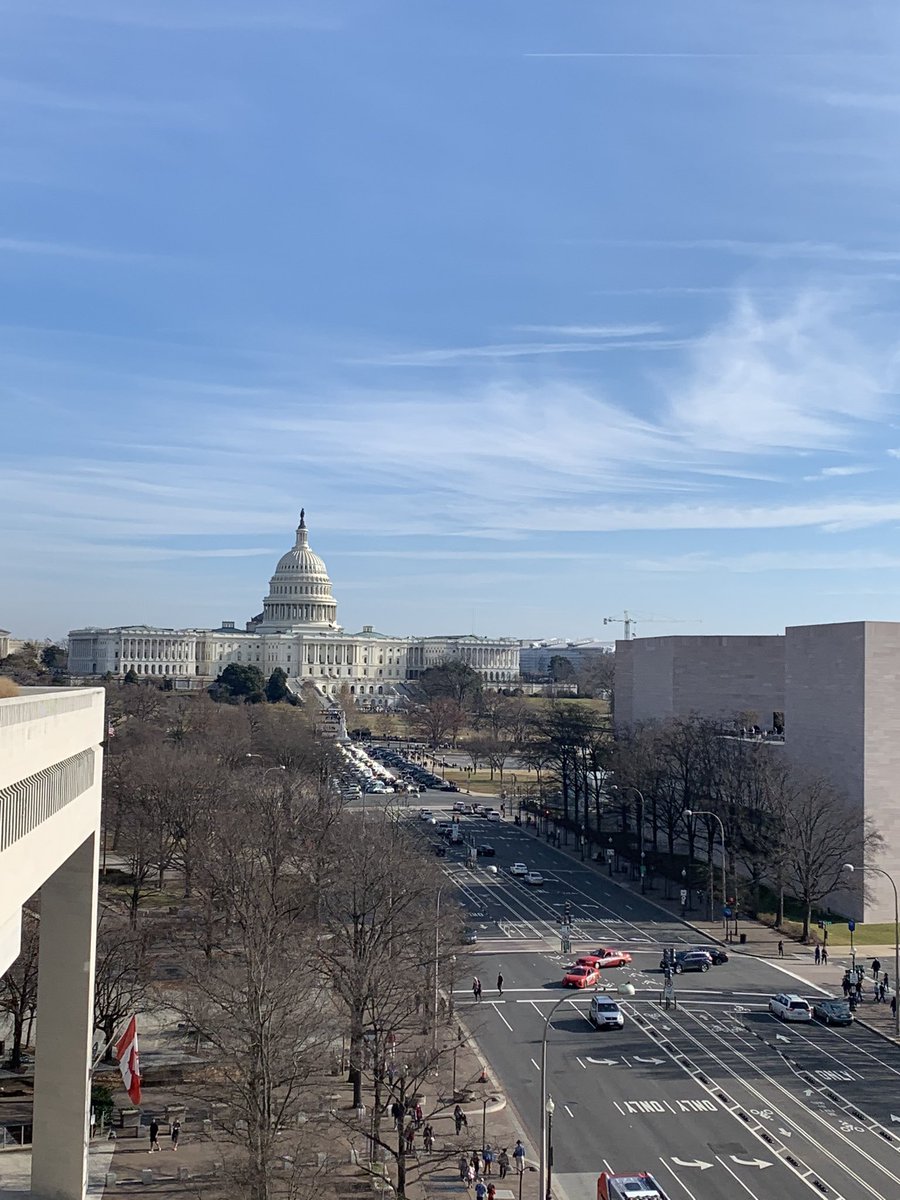 ListenToLeon's tweet photo. Had to visit the @Newseum again as this is their last weekend. Plus, you can’t beat that view. #MostDCThing #Newseum https://t.co/NM3NT7E8a3