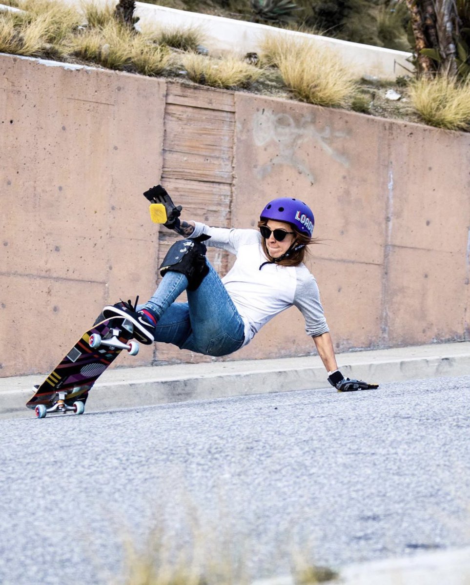 longboardgirls's tweet photo. Gina 💥💥💥
LGC Panamanian ambassador @gina_mendez88 in California 
📷 @HardEthan via @loadedboards 
#longboardgirlscrew https://t.co/kFmqa9s4Do