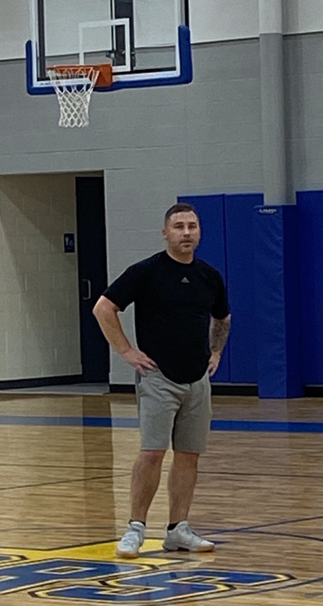 BlessedTars's tweet photo. TarNation, please join us in wishing coach Greg Pollard a Happy Birthday! 🎁 #InGregWeTrust https://t.co/bmbdBoBIkm