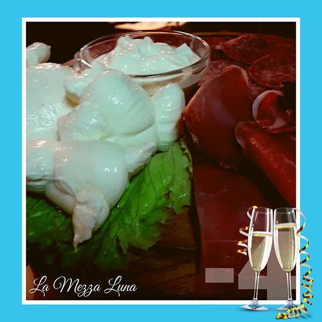 LaMezza_Luna tweet picture