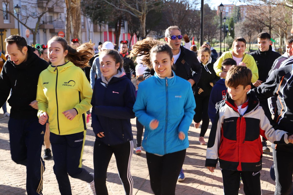 InokumaJudoGu's tweet photo. Cuarta carrera solidaria #SanSilvestre #Inokuma #Runningu. 160 participantes en dos distancias 10 km y 3 km.
Este año a beneficio de la asociación #AcuérdateDeVivir
MAITTANA #NoSurrender. ❤️👌 https://t.co/0gBnX4GkoL