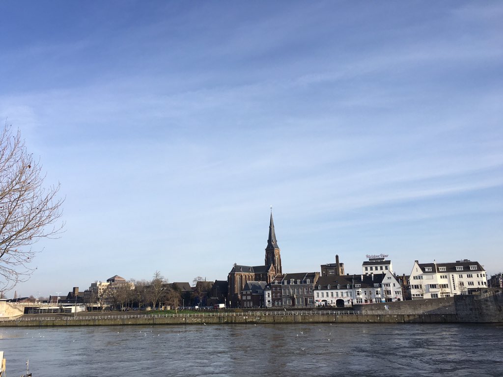 betsychng's tweet photo. #Maastricht #Netherlands #betsytravels https://t.co/VHRsleg1Bk