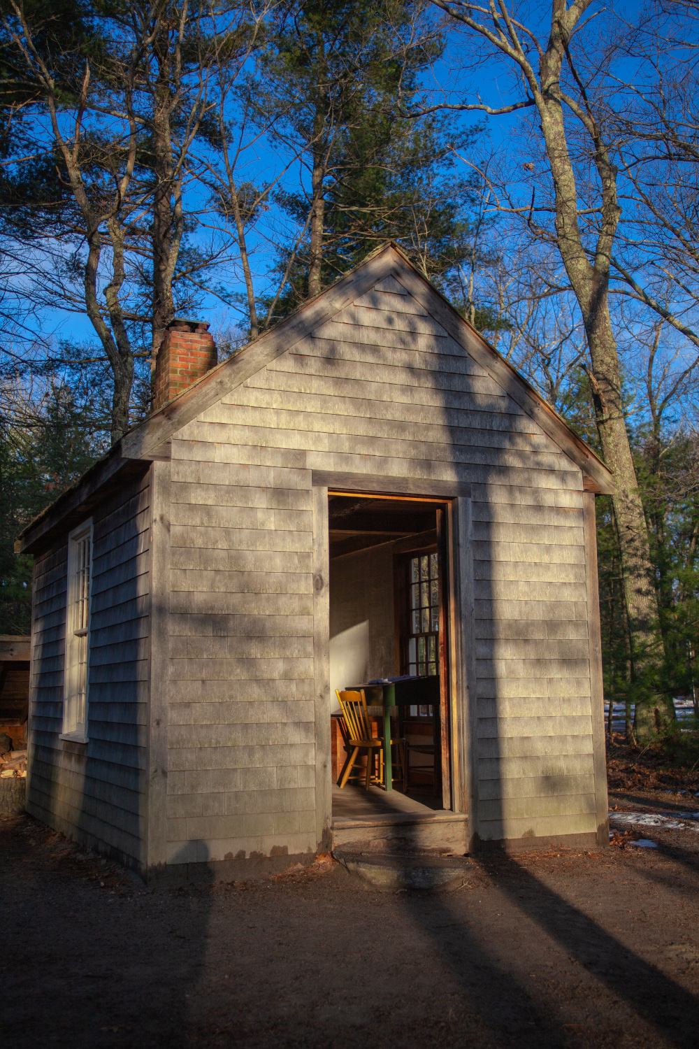 Masahito Satoさんはtwitterを使っています ヘンリー デイビッド ソローの小屋 久しぶりにコンコードのウォールデン池を訪れた ソローがこの池のほとりに小屋を建て2年2か月自給自足の生活を送った後 ウォールデン 森の生活 を執筆 1854年 今あるのはレプリカ