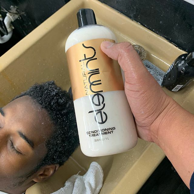 hqelemints's tweet photo. Sometimes you just have to treat yourself.. .
.
#elemints #mensgrooming #conditioningtreatment #goodhair #shampoo #conditioner #guyshair #groomingformen #elemintsproducts https://t.co/GDSYTXQYVI https://t.co/A0perK4DT5