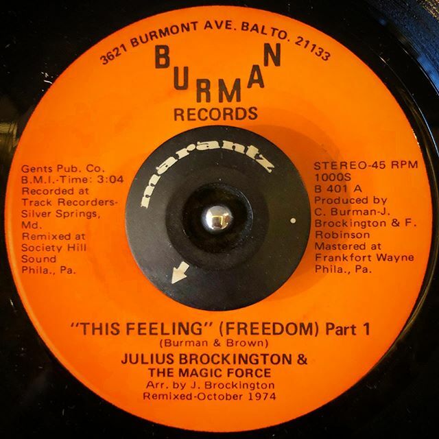 Catch the feeling...
Tonite/Saturday/28 .
@youngamericanbar .
.
.
#vinyl #records #funk #45rpm #chicago #logansquare ift.tt/2F3DrFH
