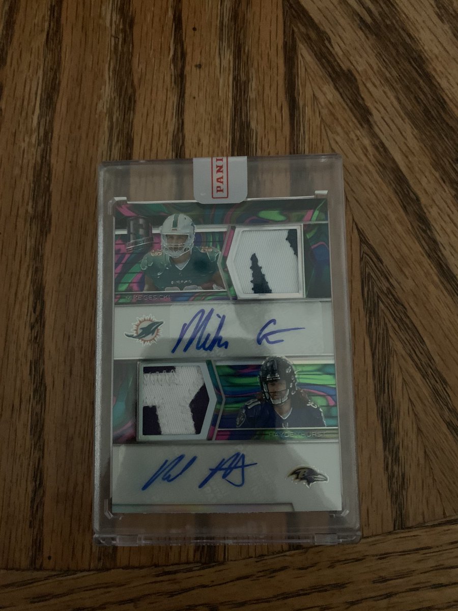 csabec08's tweet photo. Selling some cards to focus on my pc. Josh Allen 16/25 and Mike Gesicki and Hayden Hurst 2/4 https://t.co/Jj5qIPp4rD