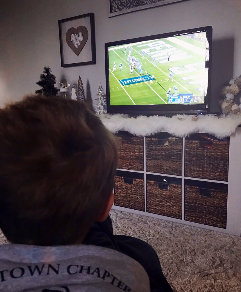 drummythree's tweet photo. James Franklin is so great ππ #tackleyourguys #takedown βHeβs smiling, he just hasnβt told his face yet.β Raising my own little lion who woke up from nap to watch 2nd half with me. πππ¦ #WEARE ππ»ππ»ππ» #rungamestrong #lifesaJOURNEY https://t.co/FOiUKl7SQq