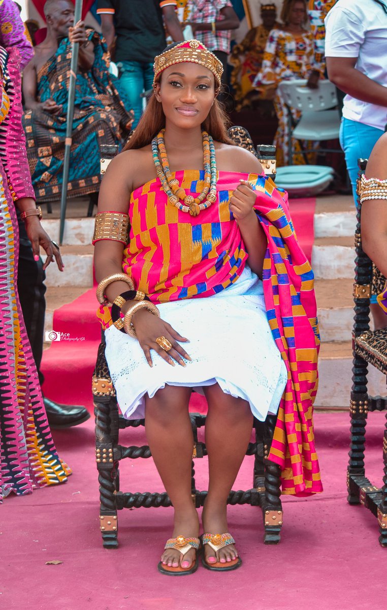 utvghana's tweet photo. Award winning musician, @wendyshaygh has been enstooled Ahenemba Hemaa Of Gomoa Afransi in the Central Region and her stool name is Queen Ewurabena Ofosuhemaa Shay 1 ( Queen Shay 1 ) 

#UTVGhana #UTVNews #DespiteGroup https://t.co/bSJTnnYyTI
