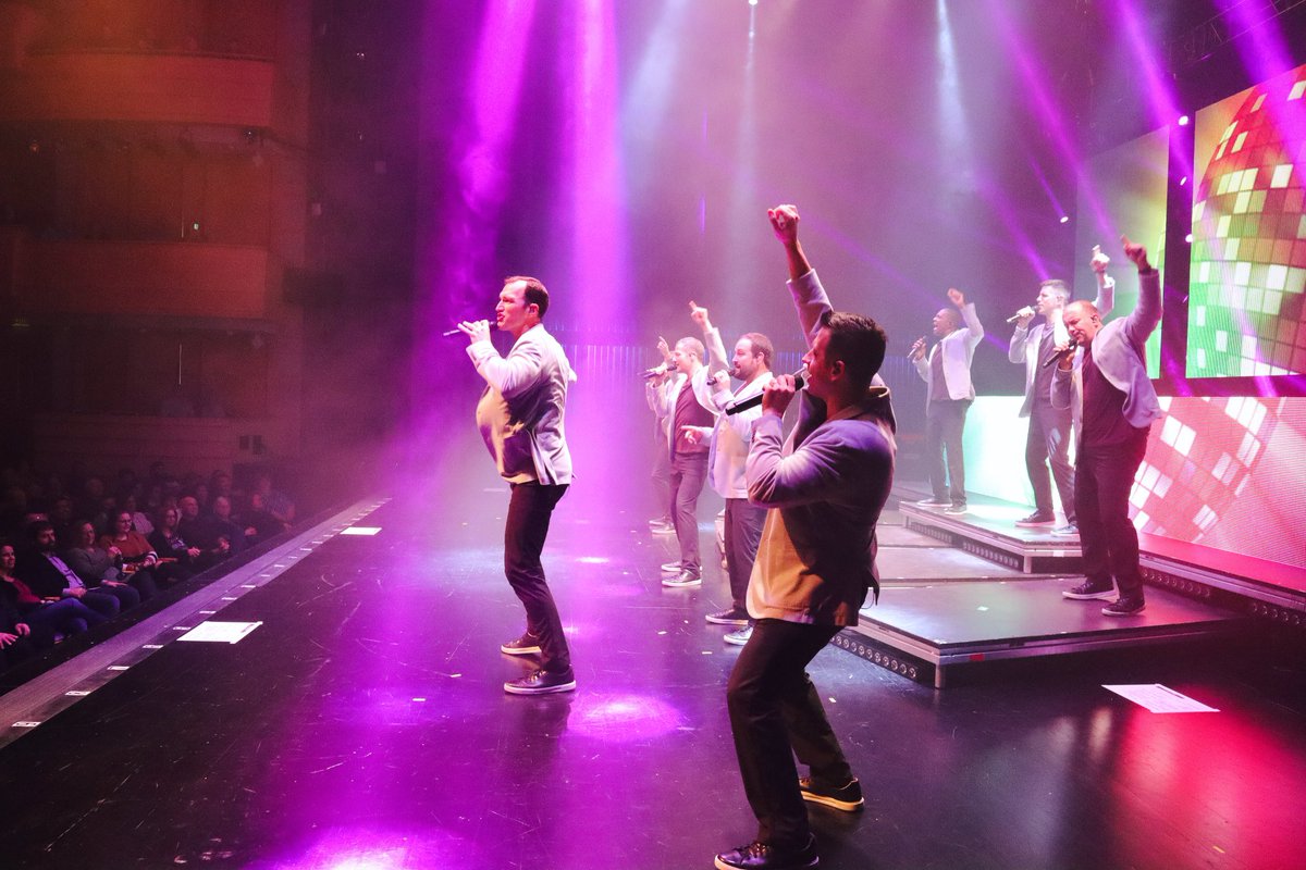 SNCmusic's tweet photo. You know the days in between Christmas and NYE when you don’t know what you’re supposed to be doing? Well, we have 4 more shows left in 2019, come hang with us. See you tonight, Cerritos! #OpenBarTour 🍻 https://t.co/0yaJ2BY3Df https://t.co/8NDNwCJ8bF