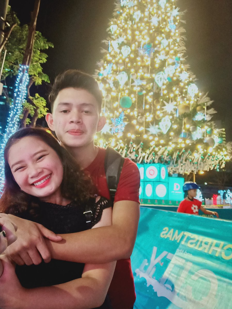 futuristic_haze's tweet photo. Merry Christmas 🎄 https://t.co/a11h0KBIZf