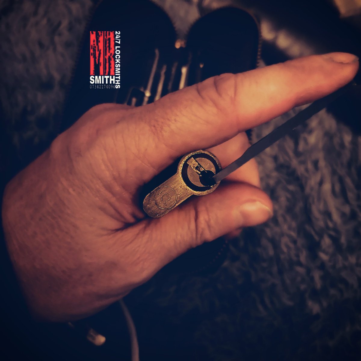 MrSmithLocksLtd's tweet photo. A little picking practice, this ICL 6 pin was a little devious with the feedback and when it felt close, rocking the final pin worked well 😉 #locksmith #leeds #local #security #business #nearme #lockpicking #handpicking #noepg #locksport #hookpick https://t.co/ruavpuJmDC