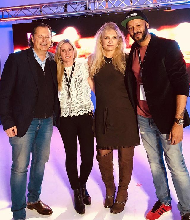 berntullmanncba's tweet photo. At the MeCon conference with my wife, Elle, and MeCon founders Jalen James Acosta and Rachel Karry celebrating artrepreneurship. What steps are you taking to improve in 2020?
#elleullmann #jalenjamesacosta #iamrachelkarry #branding #licensing #music #mecon #entrepreneur #art… https://t.co/cK4yKxEFRi