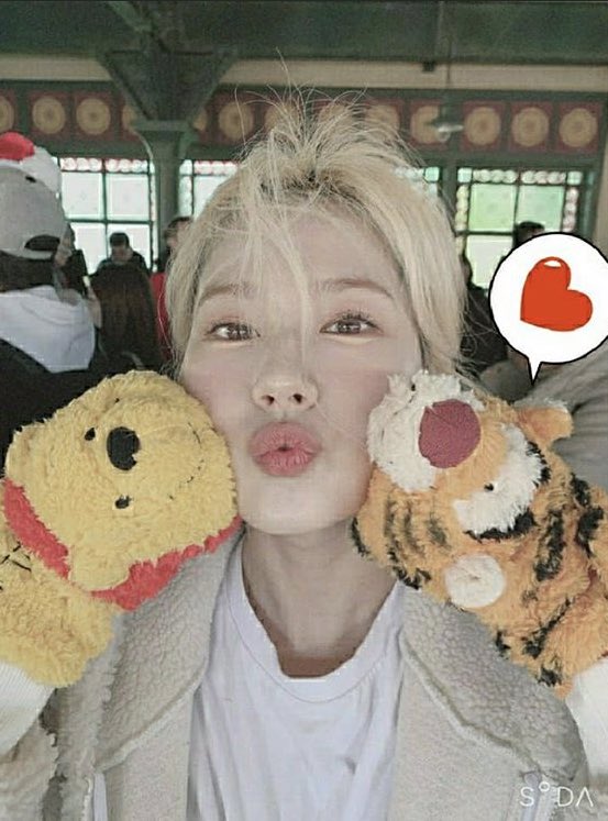 PAB0H0E's tweet photo. “Happy birthday to my precious friend💜”
-Hirai Momo
#STANSAMO2K19 https://t.co/HQigGdukBd