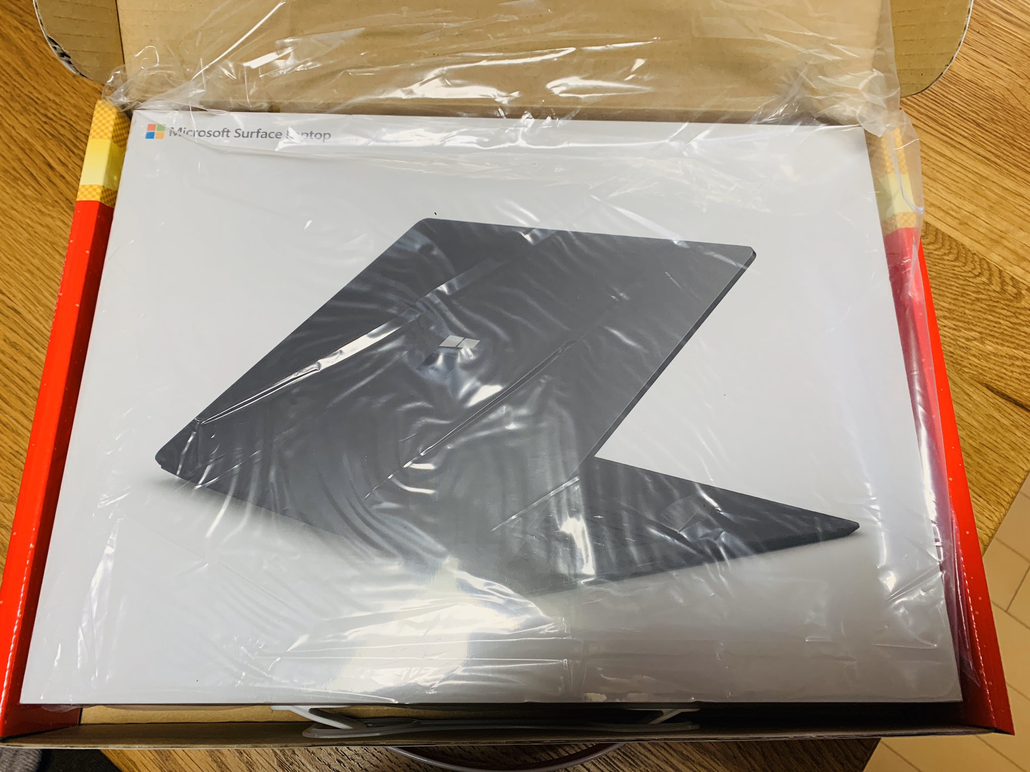 タブレット Microsoft I5 256gbの通販 By Kaicou S Shop マイクロソフトならラクマ ヨドバシカメラ 夢のお年玉箱 サーフェスlaptopの夢 スマホ