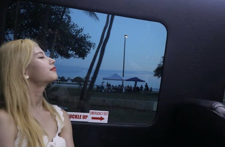 PAB0H0E's tweet photo. Momo’s still posting. it’s now a Sana birthday thread. I love you. Sana loves you. Love samo. SaMo forever.
#STANSAMO2K19 https://t.co/XAEjDtlw6K