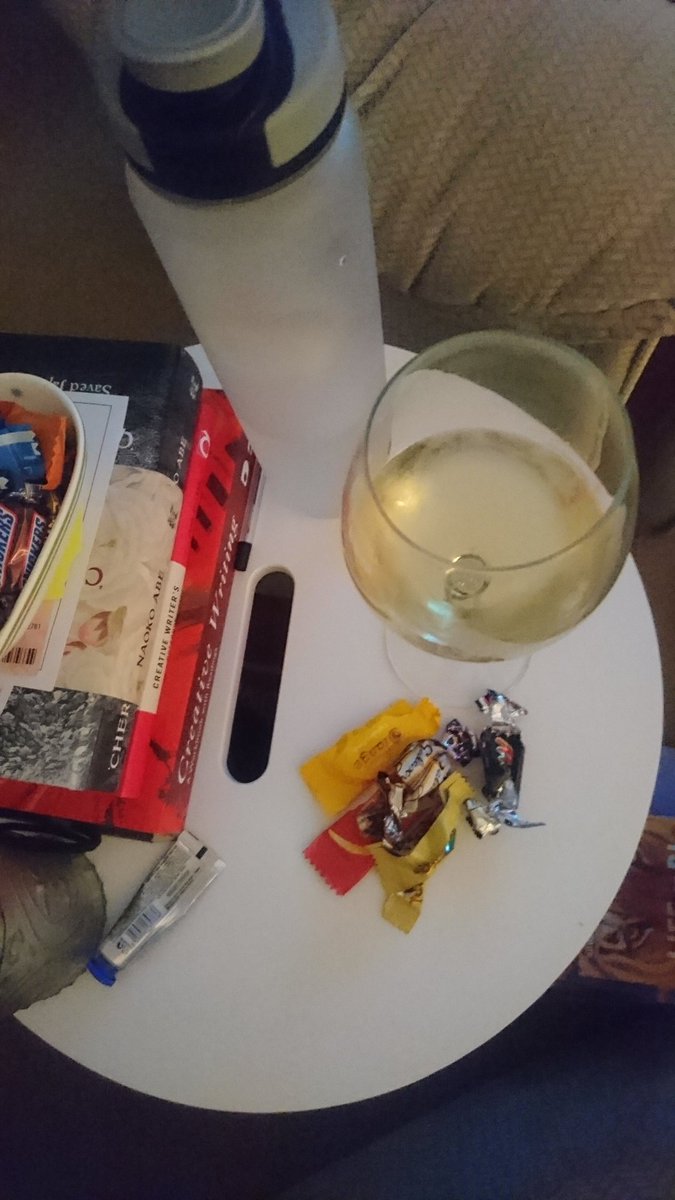 StephMc87's tweet photo. I call this piece 'Reflections on the Last Saturday of the Decade' #chocolateseverywhereilook #wildsaturdays https://t.co/HiyH4TDN8R