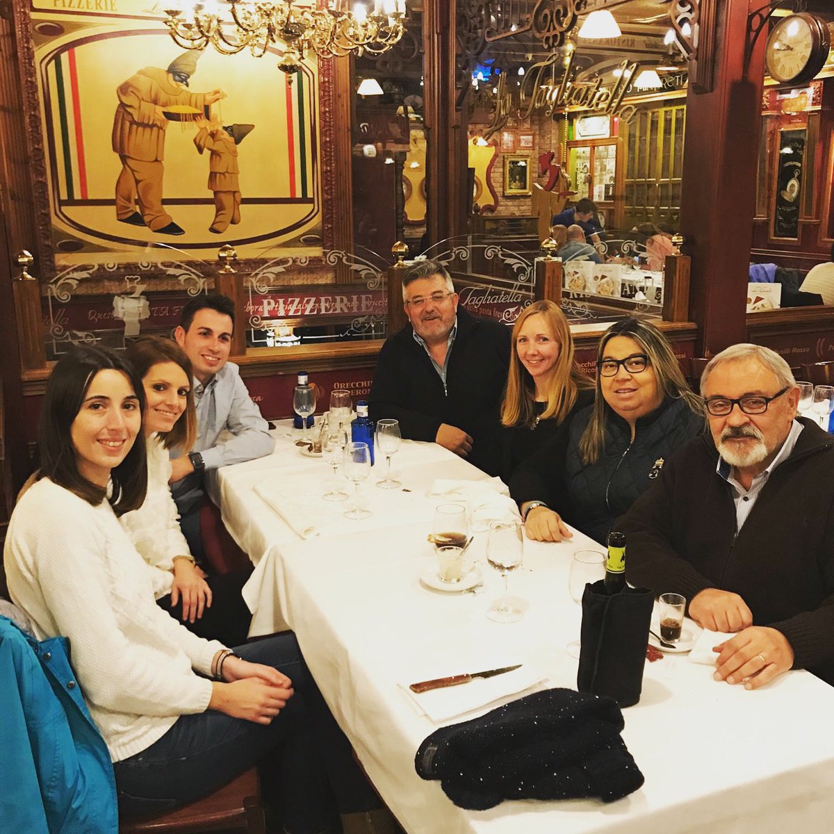 compromisarbeca's tweet photo. Trobada de regidors #Arbeca #compromísreal #imput https://t.co/P8oFqfGo98