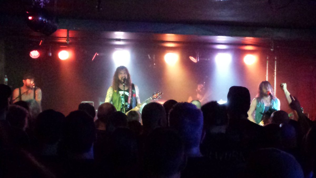 marianne_rocks1's tweet photo. My voice is gone & ears are still ringing - what a night!๐ @RebelleCanada & @OldJamesBand got the crowd Rockin'! Then @Monster_Truck_ tore up the stage and ROCKED my winter woolies off!!๐๐ธ๐ค Wicked show! #MonsterTruck #TrueRockers @rebel101rocks https://t.co/gqO8IlPE3H