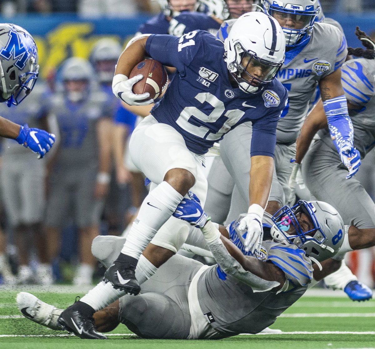 _caitlinnlee's tweet photo. No. 10 @PennStateFball defeats No. 17 @MemphisFB 53-39 to become the 2019 @CottonBowlGame champions https://t.co/yVNQcANWdy