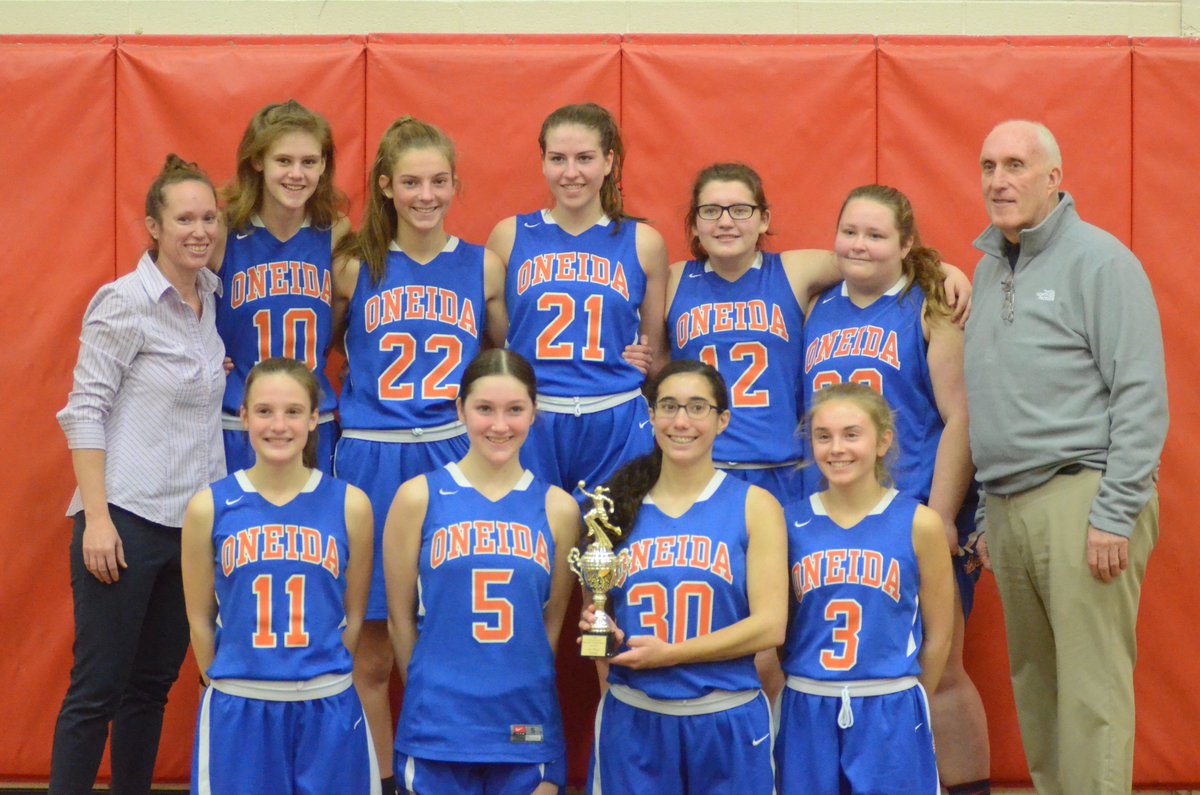 johnbrewerr's tweet photo. @SportsOneida survives a scare from fellow unbeaten Chittenango 38-36 in the championship round of the Chittenango Tournament. Sydney Lusher and Ella Rainbow lead the way for Oneida with 15, Grace Coulter adds 7. Ally Shoemaker with 12 and Cassidy Kelly with 10 for the Bears. https://t.co/TKoEbqGO0w