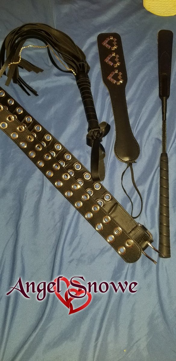 Angel_Snowe's tweet photo. Cum &amp; find out which one I pick for you My pet 
https://t.co/ISPdZOzIKt
#onlinenow #skypesex #phonesex #cammodel #camgirloftheweek #NiteFlirt #bdsm #taboo #kinky 
@NiteFlirtWorld @NiteFlirt @PhoneSexOper8tr @LoveForPSOs @IndyCamPromoter @CamGirlPromo @RTDommes https://t.co/YCv5CFqBYu