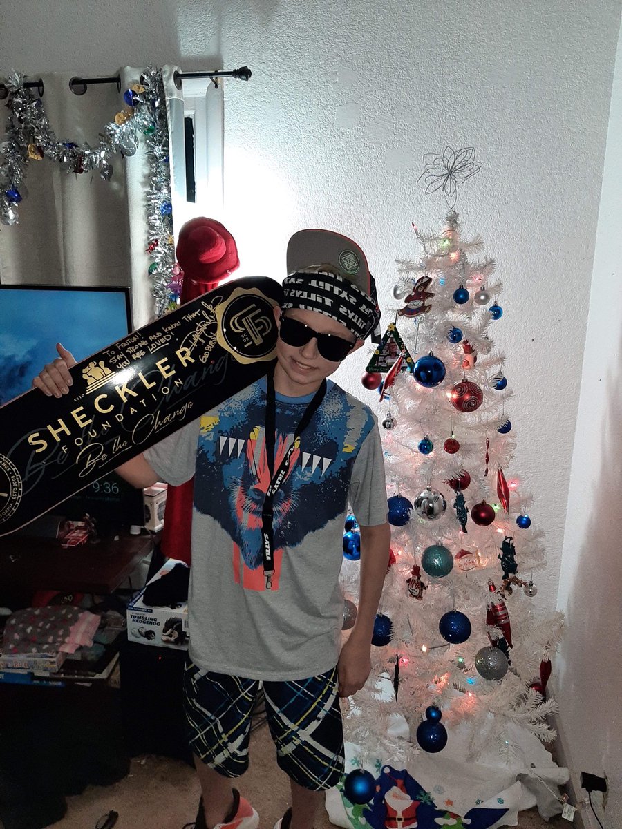SheckFoundation's tweet photo. Stoked to team up with #teamlillyfoundation to surprise Fenton with a killer swag package under the tree on Christmas! Stay strong Fenton & #NeverEVERgiveUp ! #Survivor #WeAreALLInThisTogether #BeTheChange @oakley @PlanBofficial @etnies @ArtofSport @ethika @Tillys @RyanSheckler https://t.co/7oP2XZhzO5