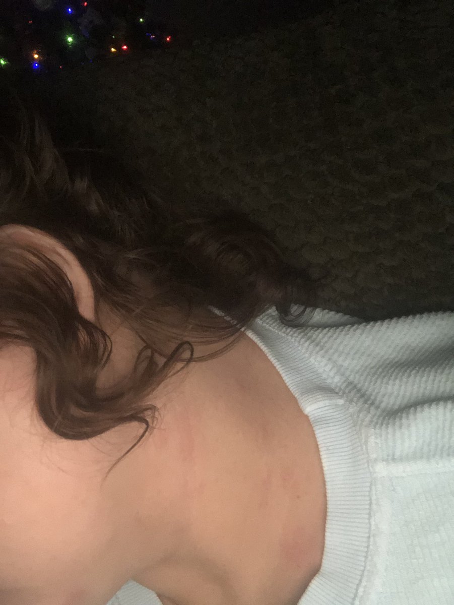 Haileyyyy15's tweet photo. @EasleyCarlie Curls for the girls 😂 https://t.co/JOh0zS3sUQ