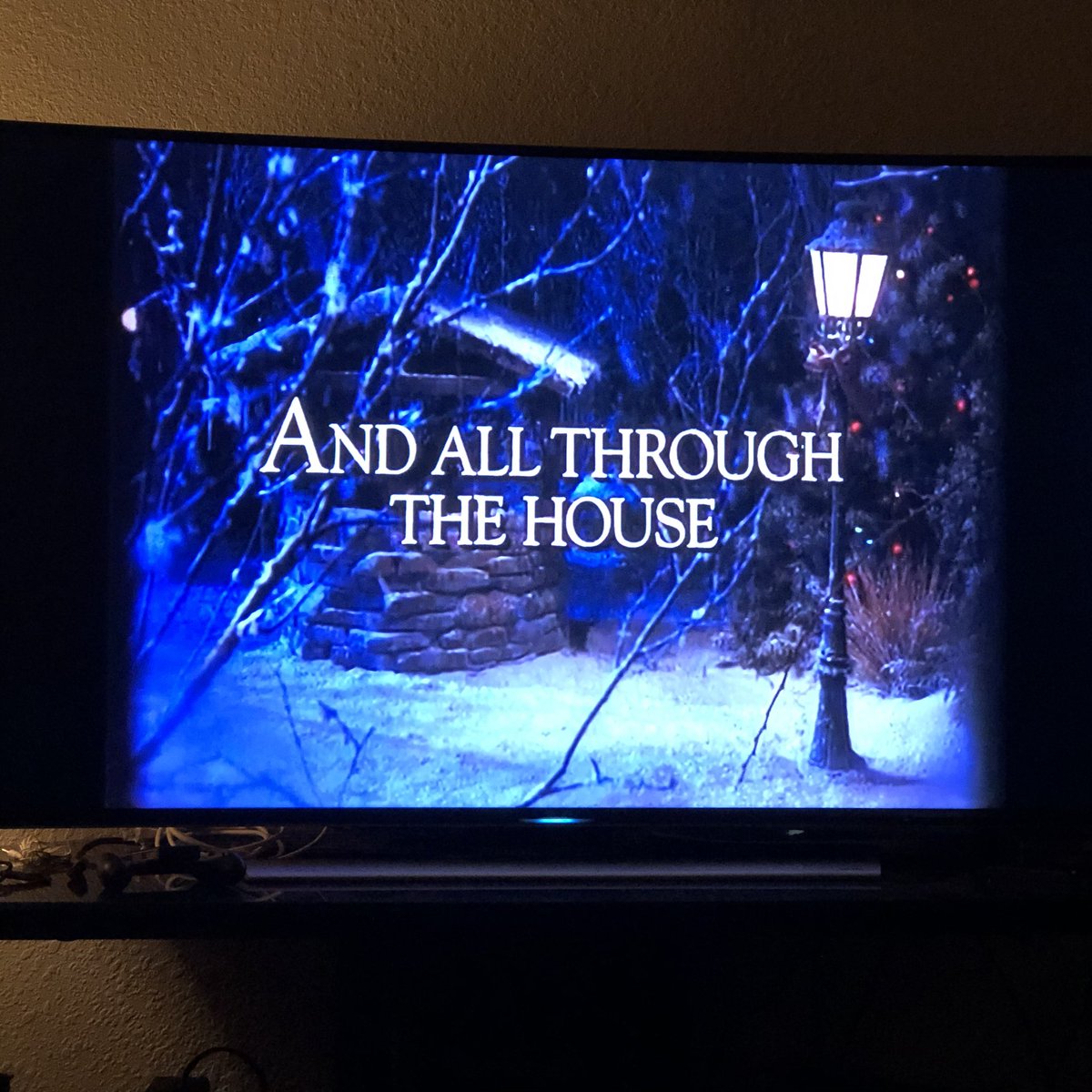 TracedThurman's tweet photo. Official thread for the #Snowmin Horror Movie Marathon (the film must feature snow in a significant number of scenes). Kicking things off with an episode of #TalesFromTheCrypt! #AndAllThroughTheHouse https://t.co/KGnQSPlSEL
