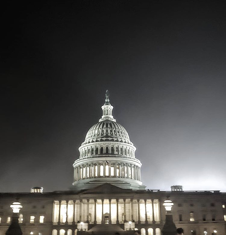 Good night, D.C.
We'll see you soon!

📷: <a href="/runlaurelrun/">Laurel Martin</a>   

#ebenezers #coffeewithacause #capitolhill #coffeehouse #washingtondc #coffeedc #acreativedc #socialresponsibility #smallbusiness #ebenezerscoffeehouse #freshcup #unionstation #unionstationdc