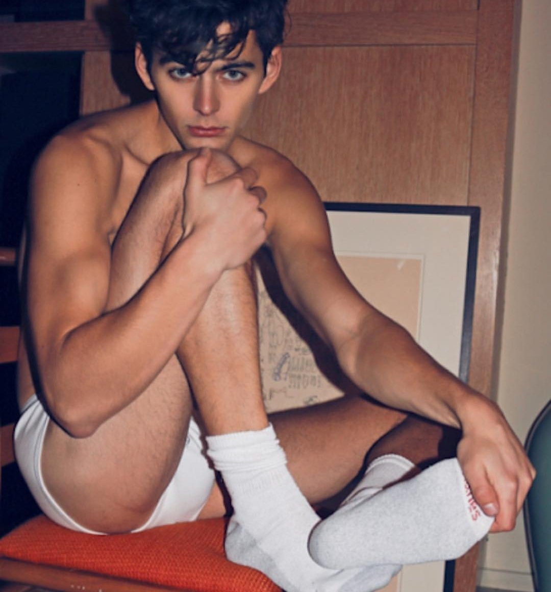 It's Saturday night ~