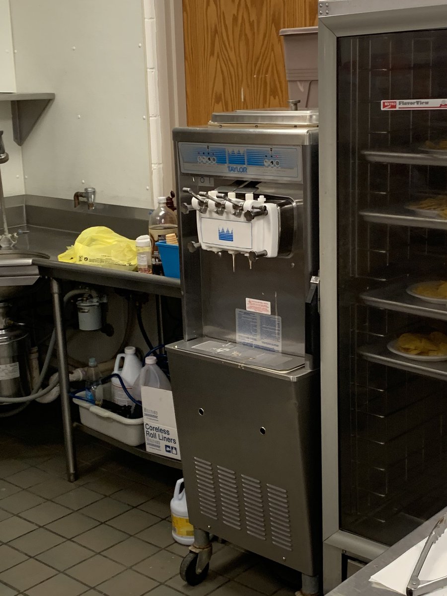 HarneyShannon's tweet photo. @CreighJAysker here is the Kia Cream Machine. Way better than cheese crumbles. Meet in the #visitingarea https://t.co/MKPDanGZnr