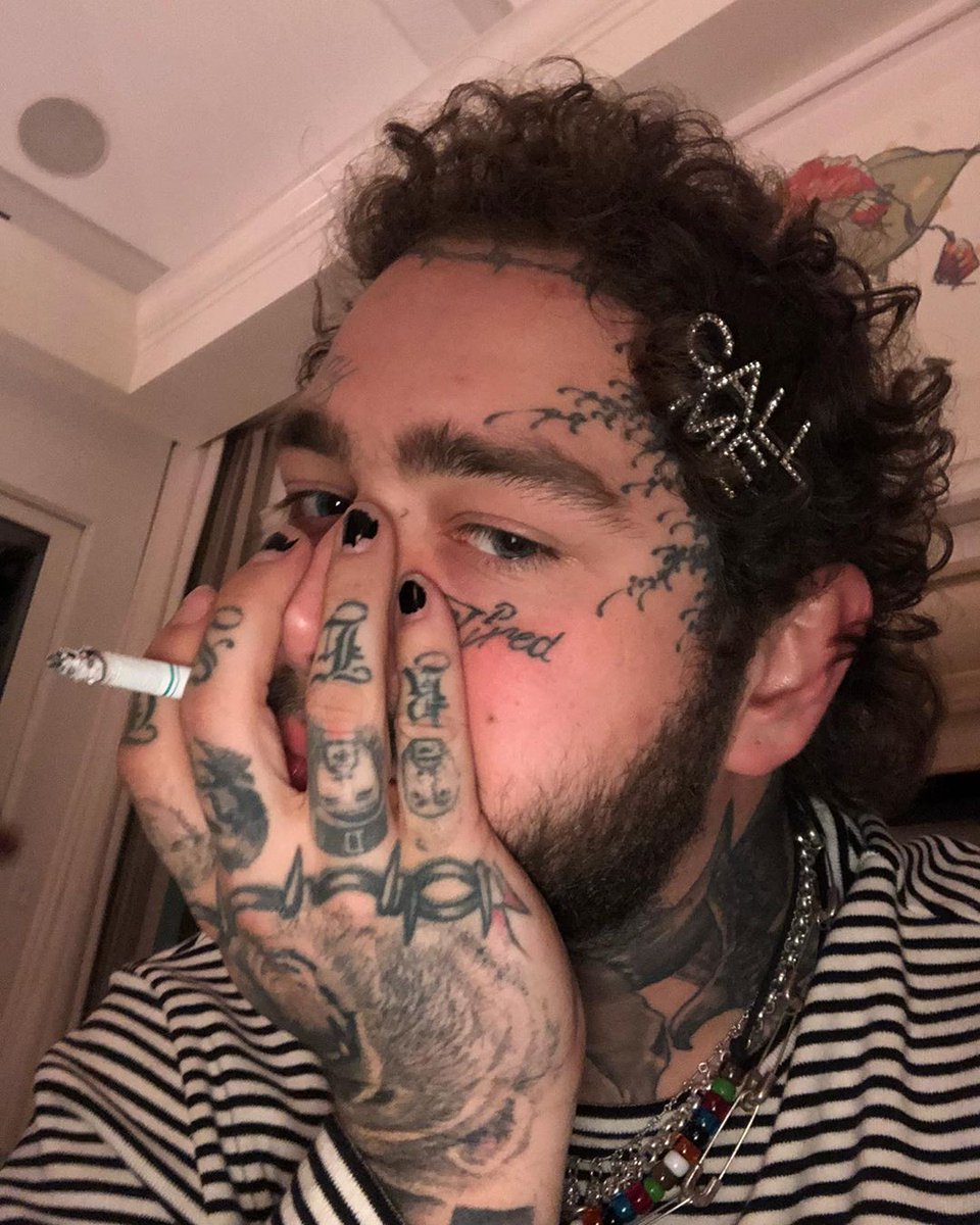 Me trying to give subtle hints to my crush. (via @PostMalone/IG)