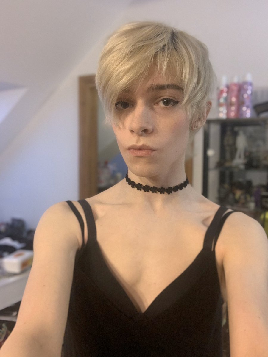 TgirlKayla's tweet photo. The Four Femboys of the Apocalypse
@scarlettslutboi 🐴
@nelyatrap 🦓
@bananiballexter 🦄
@narsissyus 🐎 https://t.co/zrVpaBtk5P