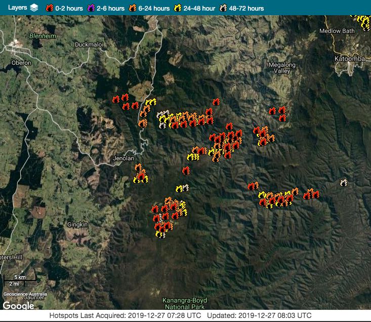 CloudsCreek's tweet photo. @LennaLeprena Green Wattle Creek fire - Friday 27.12.19 massive backburn op' goes pear-shaped, breaks control lines burns softwood plantations #Jenolan #nswfires 
#ClimateChaos unstoppable #bushfires https://t.co/mwkIGU56ri