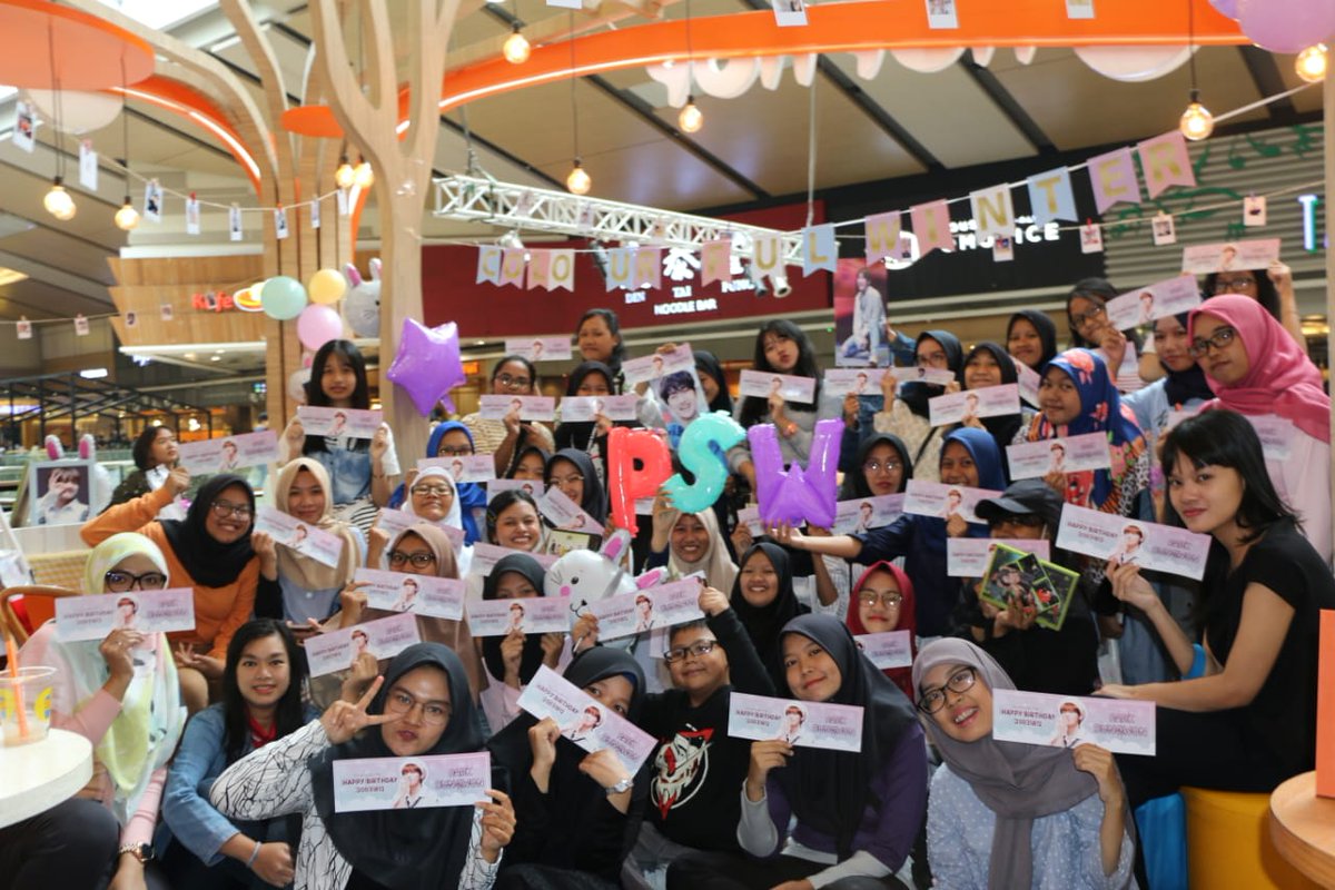 Count9INA's tweet photo. 🌈❄COLOURFUL WINTER PSW❄🌈
💚December 28,2019
💚 south jakarta,Indonesia

Trima kasih yang udh nyempetin dteng ke acara kemarin. Kalian semua luar biasa 💚  semoga Wonderland tetep bisa ngumpul lagi buat kedepan nya.
Thank you 💚
See you on the next event 💚 https://t.co/pVDEH0cpgj