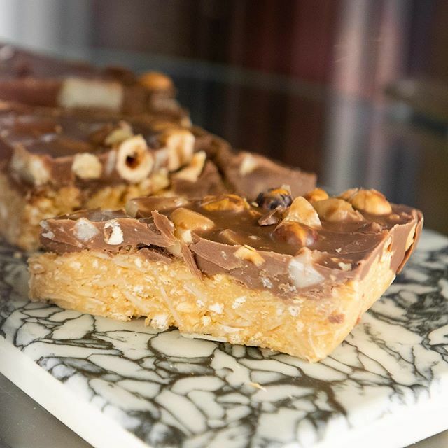 windowswestella's tweet photo. Have you tried our Macadamia and Hazelnut Slice yet? You’d be nuts not to.
-
-
#windowsonwestella #macadamiaandhazelnut #sweettooth https://t.co/su1RxbyRE9 https://t.co/e6BfmTf2sB