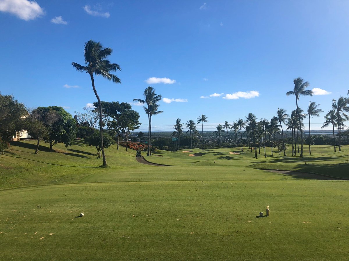 I'm at Waikele Country Club in Waipahu, HI swarmapp.com/c/5uf43Zp2gIu