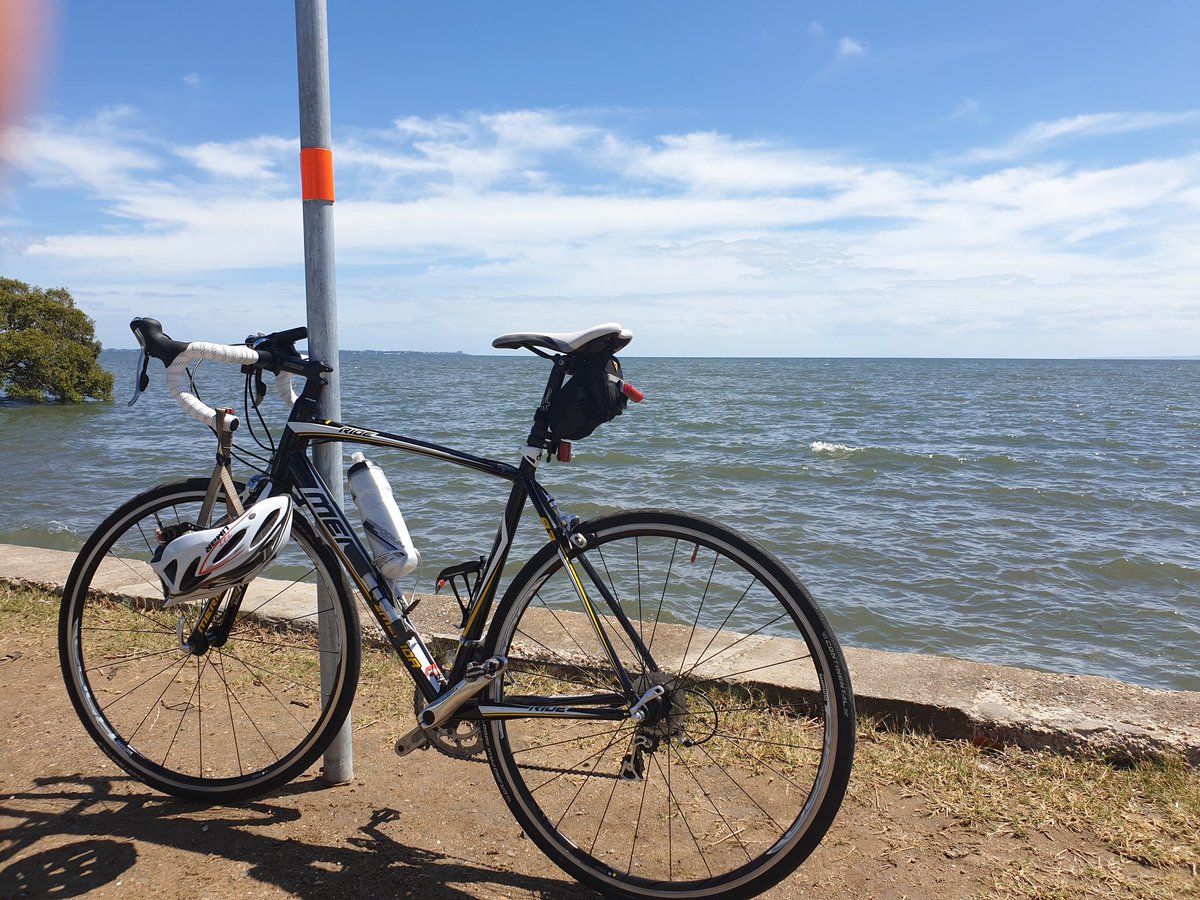 Morning ride to Nudgee Beach with my noble steed!
Check out my activity on Strava: strava.app.link/39iBrFVJN2