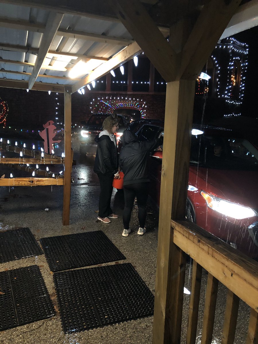 NCA816's tweet photo. We are at Krug Park passing out Cherry Mashes with the help of @LHSIrish students! Come see us! ☔️🌧☔️🌧☔️ #NorthsidePride☘️ #KrugPark #StJoeProud #CherryMash #Yum @Cherry_Mash https://t.co/ahEIbQKbVw