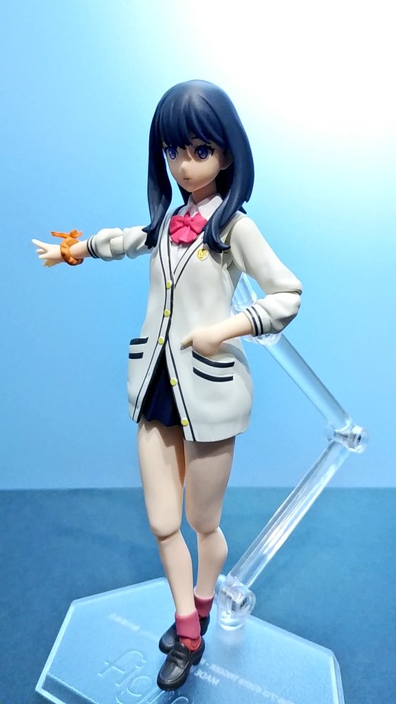 O Xrhsths ロバミミ Sto Twitter アニメ Ssss Gridman より宝多六花のfigmaをパシャリ 真顔の六花が凛々しくて ポーズ取らせてたら なんか変身前のライダーか 何かの能力者みたいなポージングになってしまった 個人的にはtwitterで見たグリッドマン変身ポーズ
