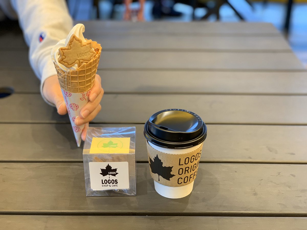 tomtsubanagi's tweet photo. LOGOS LANDを満喫して、LOGOS CAFE☕️
クッキーが美味い😁👍
#LOGOSLAND
#LOGOSCAFE
#LOGOS https://t.co/CxNK8am73V