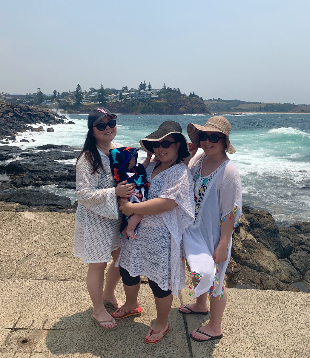 ElizabethLeeMLA's tweet photo. The #girls... #LeeSisters + Mia ๐ฅฐ https://t.co/hw3ZB0ahyH