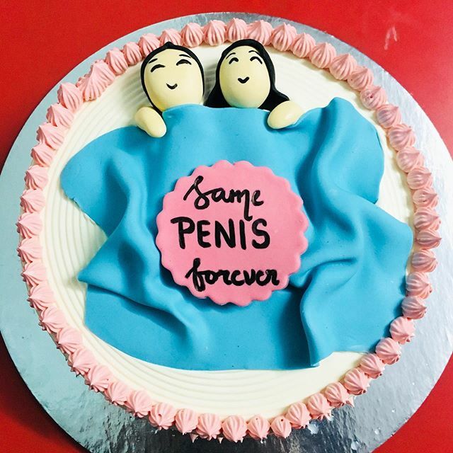 chocolocktweets's tweet photo. The kind of commitments that are perfect for a cozy Sunday. 😋
.
.
#BacheloretteCake #Bachelorette #Food #FoodLove #FoodGasm #FoodPorn #FoodComa #BuzzFeed #BuzzFeast #FeedFeed #HuffPostTaste #Foodie #YahooFood #TastingTable #Tasty #Tastemade #SaveurMa… https://t.co/D0TruLSmrw https://t.co/kguO2UP4C2