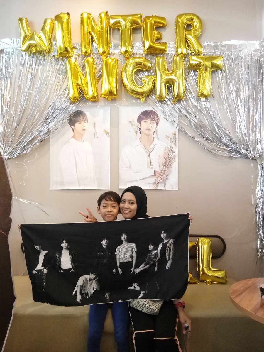 Knaza13's tweet photo. Taehyung Birthday 🎈🎂🎈
#WinterNightinKL #Aphrodite_Series https://t.co/X61b4Hu0ko