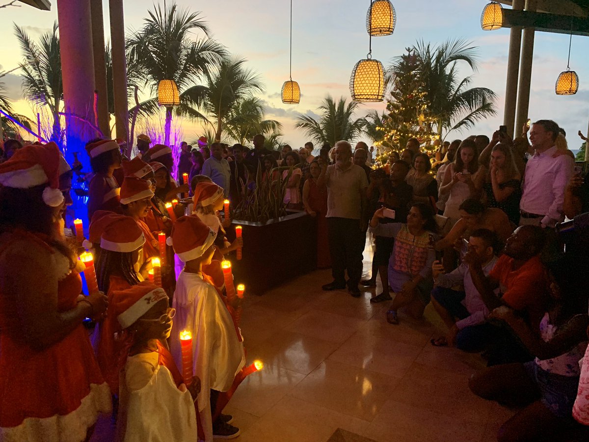 icmauritius's tweet photo. Christmas 2019
Live the #InterContinentalLife @icmauritius
#mauritius https://t.co/oF6utKLgNX